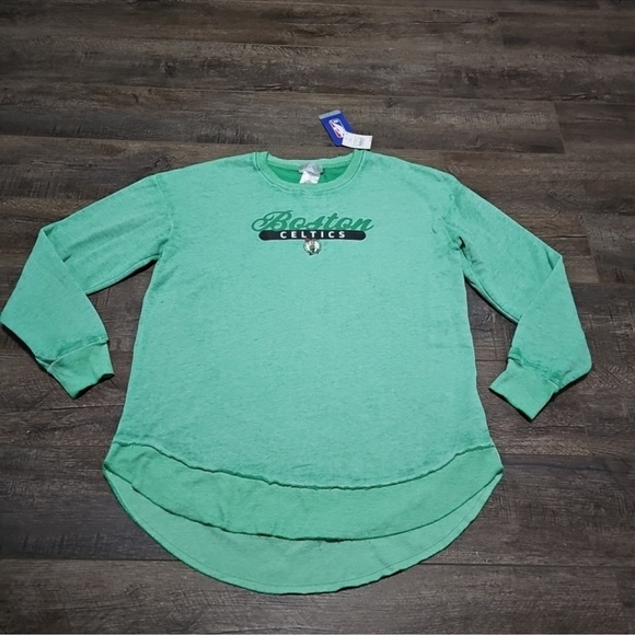 NBA Boston Celtics Women's Heathered Crew Neck Sweatshirt New With Tags - Picture 5 of 9